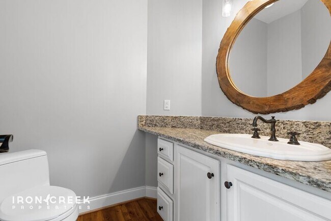 Building Photo - 1904 Bearberry Ln