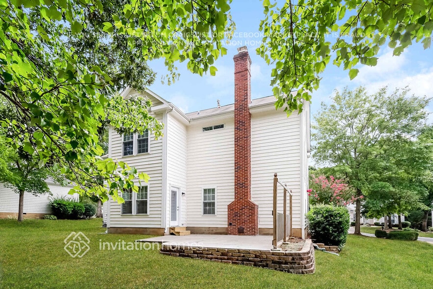 Building Photo - 13319 Damson Dr