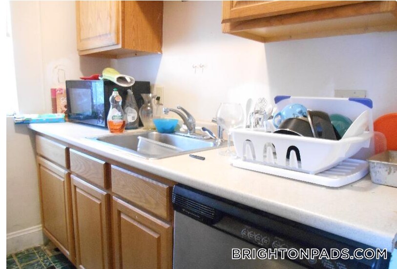 Building Photo - 40 Orchard Rd