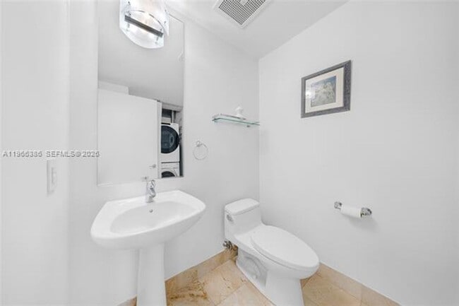 Building Photo - 7901 Hispanola Ave