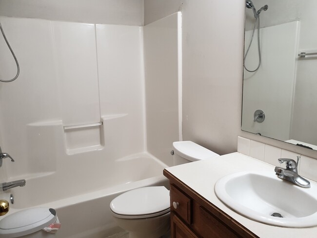 Building Photo - 2811 Winterbrook Cir