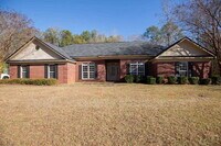 Building Photo - 177 Richardson Rd