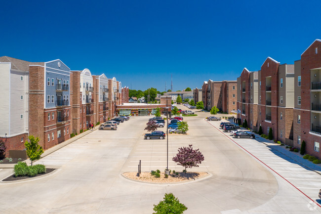 Bear Village - Springfield, MO | Apartment Finder