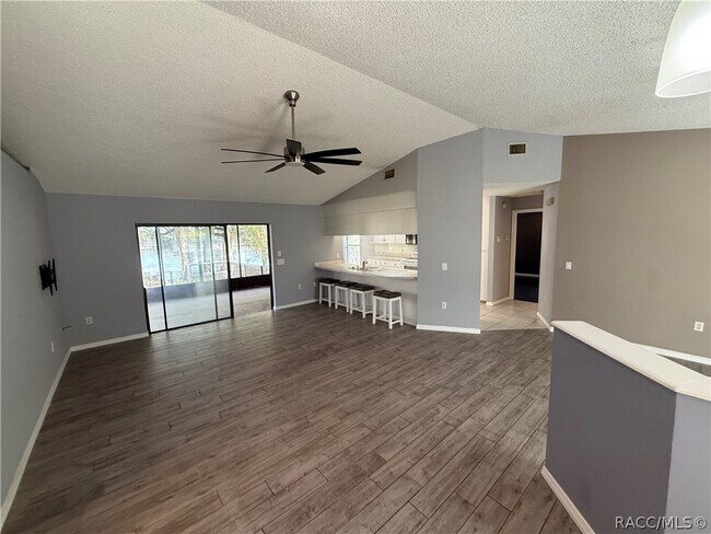 Building Photo - 2235 W Springlake Dr