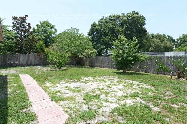 Building Photo - 9247 78th Ave N