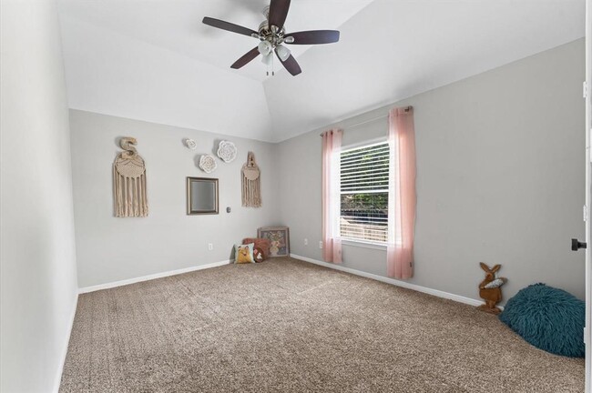Building Photo - 15407 Cumberland Oak Way