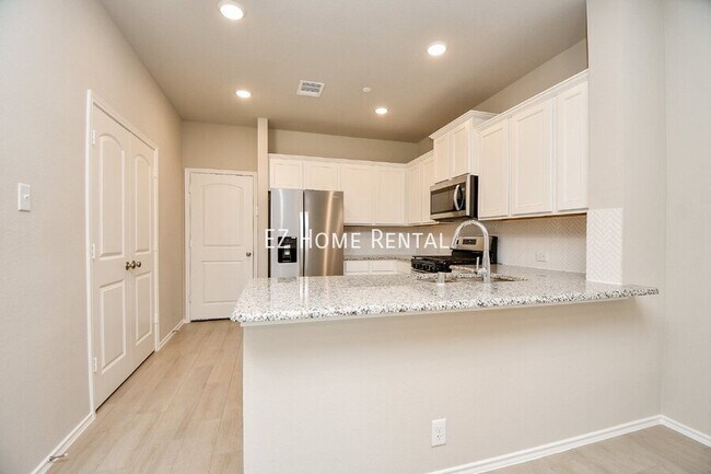 Building Photo - 2914 Scanlan Mdw