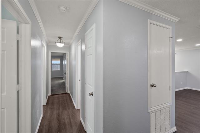 Building Photo - 635 Almandora Dr