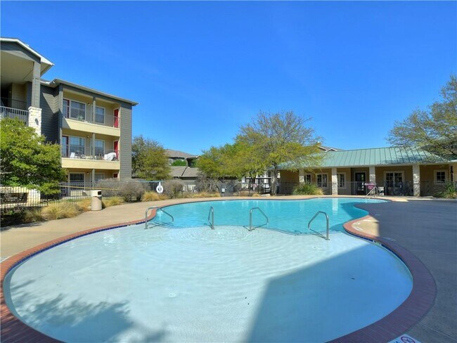 Building Photo - 2320 Gracy Farms Ln