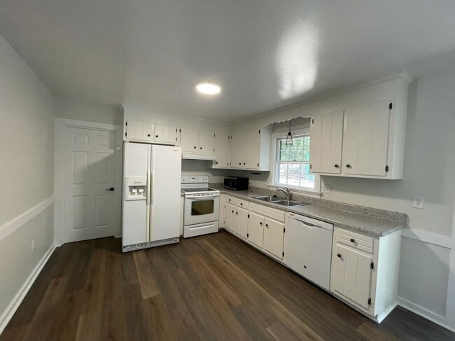 Building Photo - 115 Big Meadows Terrace