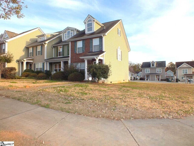Building Photo - 202 Alde St