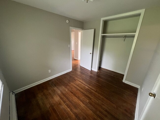 Building Photo - Very Spacious 3 bdrm/1 bth House Located in Henrico's West End!!