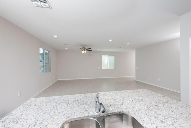 Building Photo - 4721 S Parker Pass Rd