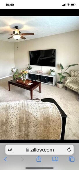 Building Photo - 17178 Evesham Dr