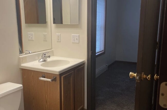 Building Photo - 726 N 25th St