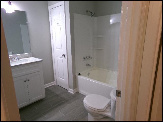 Building Photo - 1813 Sanford Dr