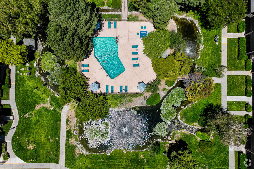 Top Down View of Courtyard - The Lakes