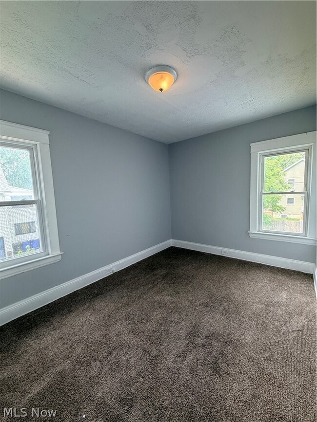 Building Photo - 11721 Hamlen Ave