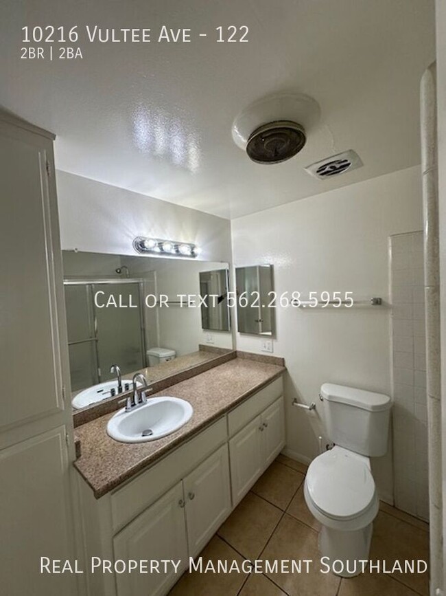 Building Photo - Newly Renovated 2 Bedroom/ 2 Bath Spacious...