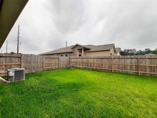 Building Photo - 25563 Starling Ln