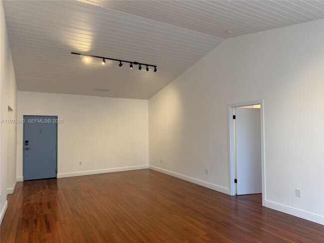 Building Photo - 55 Ocean Ln Dr