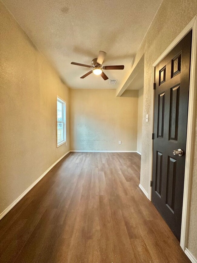 Building Photo - COMING MAY 2026!!! - Fully Remodeled 3-Bedroom Home w/ Bonus Room!!