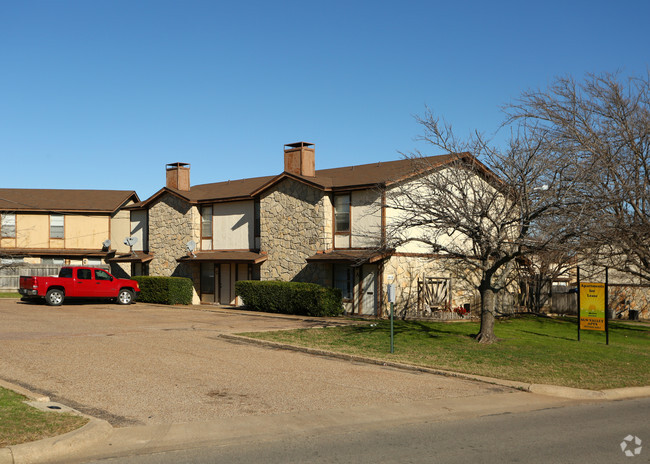 Primary Photo - Sun Valley Apartments