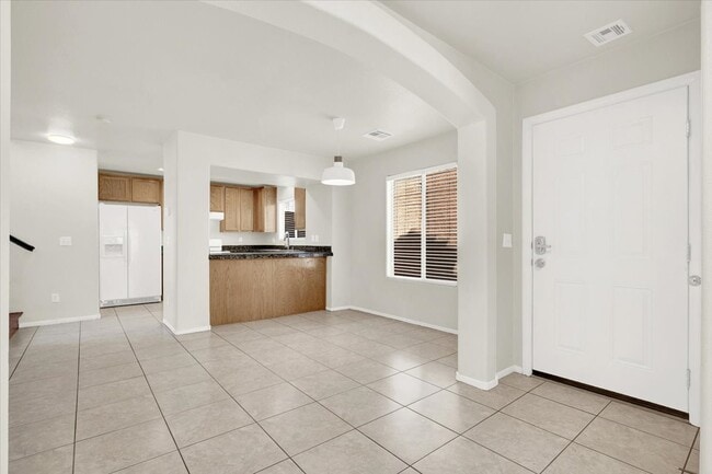 Building Photo - 6909 Graceful Cloud Ave