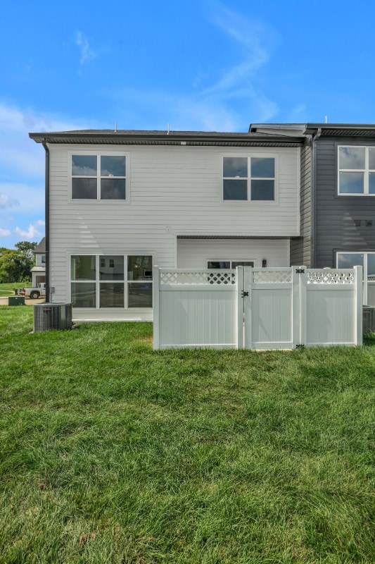 Building Photo - 1917 Gracie Bug Lp