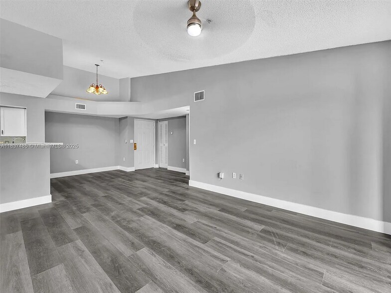 Building Photo - 2071 Renaissance Blvd