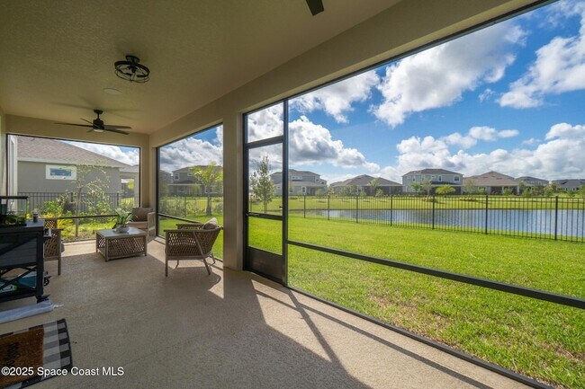 Building Photo - 3233 Casare Dr