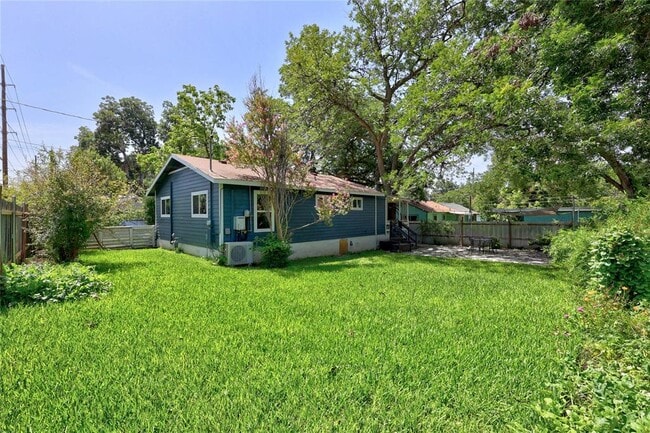 Building Photo - 2015 Garden St