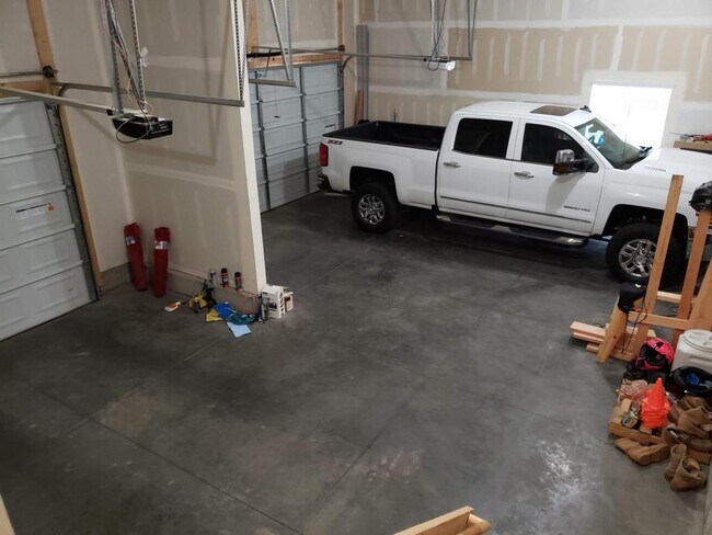 Building Photo - 42 E 1825 N