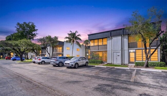 Building Photo - 9920 NW 68th Pl