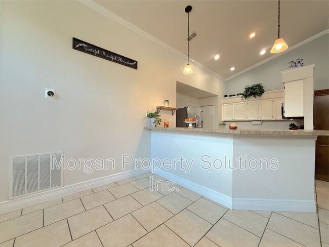 Building Photo - 5328 Denver Dr