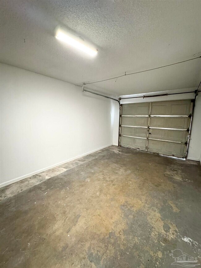 Building Photo - 4209 N Island Rd