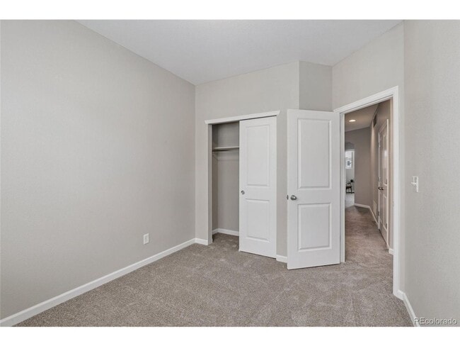 Building Photo - Charming 3BR Townhome in Golden