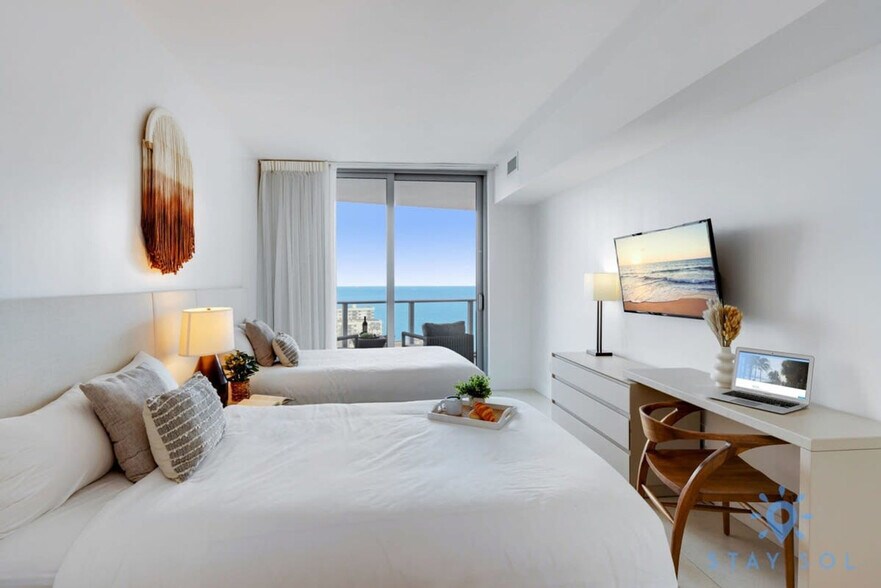 Building Photo - 4111 S Ocean Dr