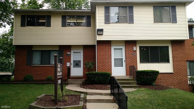 Building Photo - 1028 Bridge St