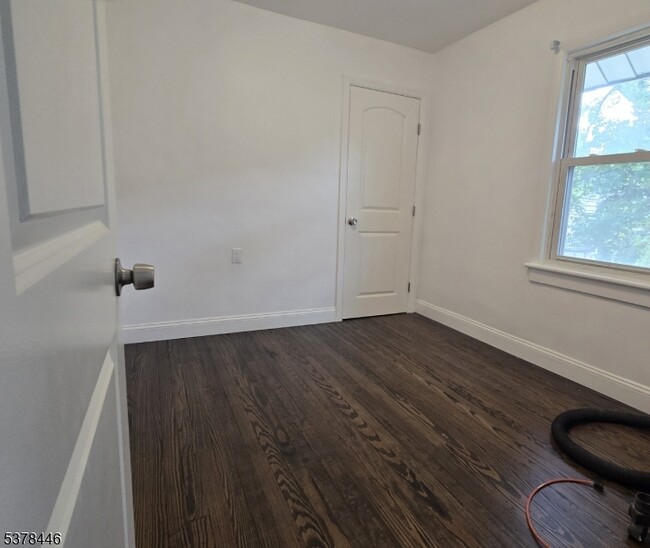 Building Photo - 128 2nd St