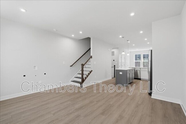 Building Photo - 4322 Ellipse Ter