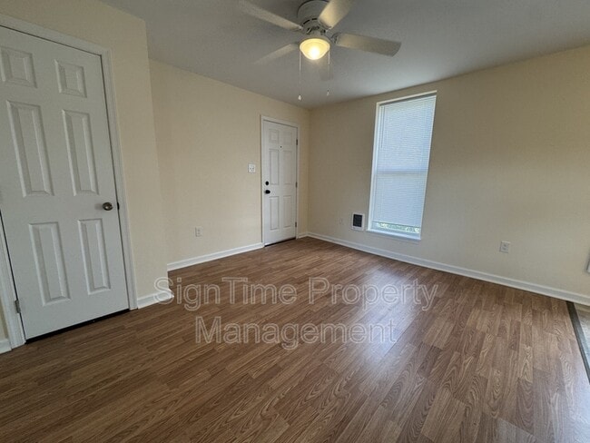 Building Photo - 40 N Conococheague St