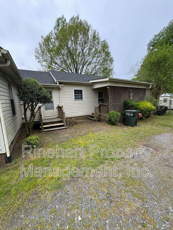 Building Photo - 422 S Jones Ave