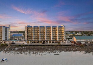 Building Photo - 17155 Front Beach Rd