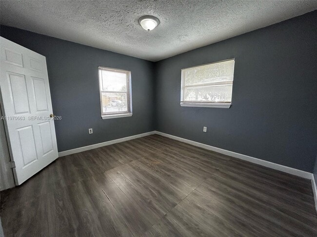 Building Photo - 2401 NW 15th St