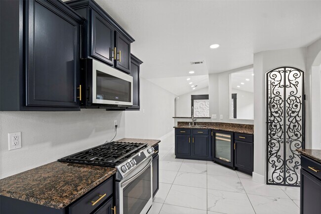 Building Photo - 9811 Texas Cut Ln