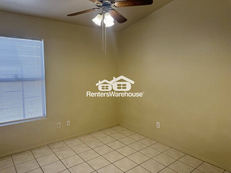Building Photo - 12572 W Almeria Rd
