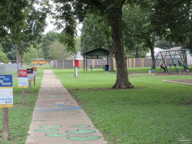 Building Photo - 4300 Santa Villa Dr