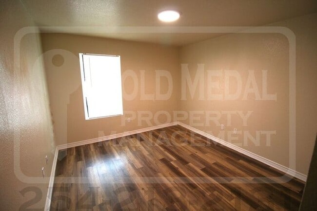 Building Photo - 4707 Westcliff Rd