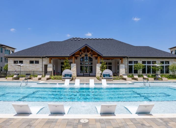 Building Photo - 4255 Magnolia Vlg Dr